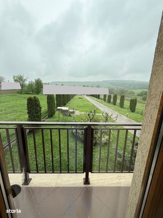 Hantesti, Suceava -Proprietate imobiliara in zona deosebit de frumoasa