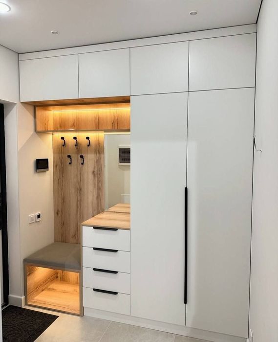 Шкаф прихошкалани заказ буйича тайорлаб бирамиз