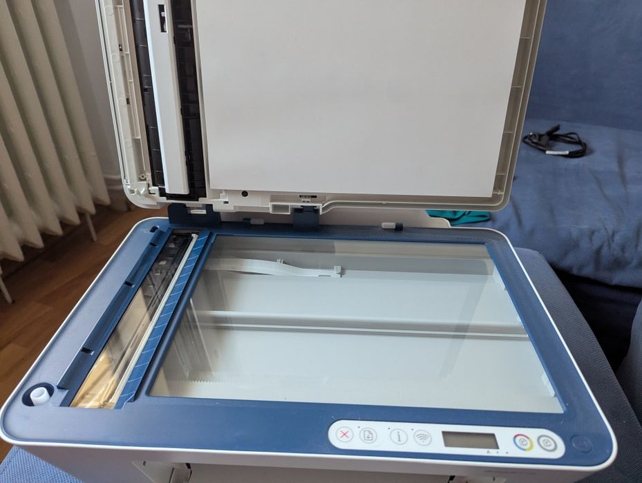 Imprimanta multifuncțională  HP Deskjet 4100e
