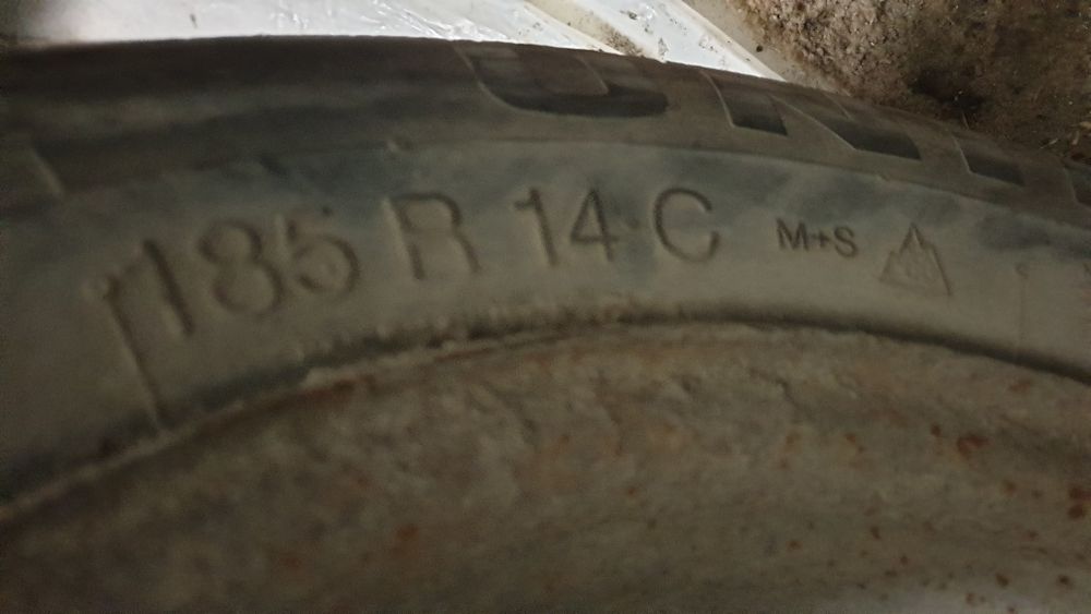 Джанта с гума 185 14 С унироял