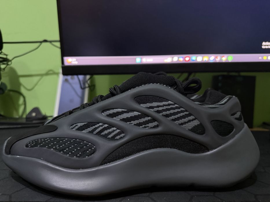 Adidas Yeezy 700 V3 Alvah – маратонки