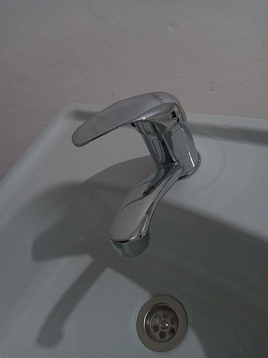 Раковина со смесителей