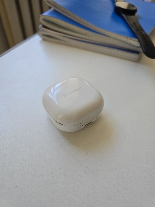 Продам наушники Samsung Buds FE черные