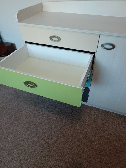 детски шкаф и скрин