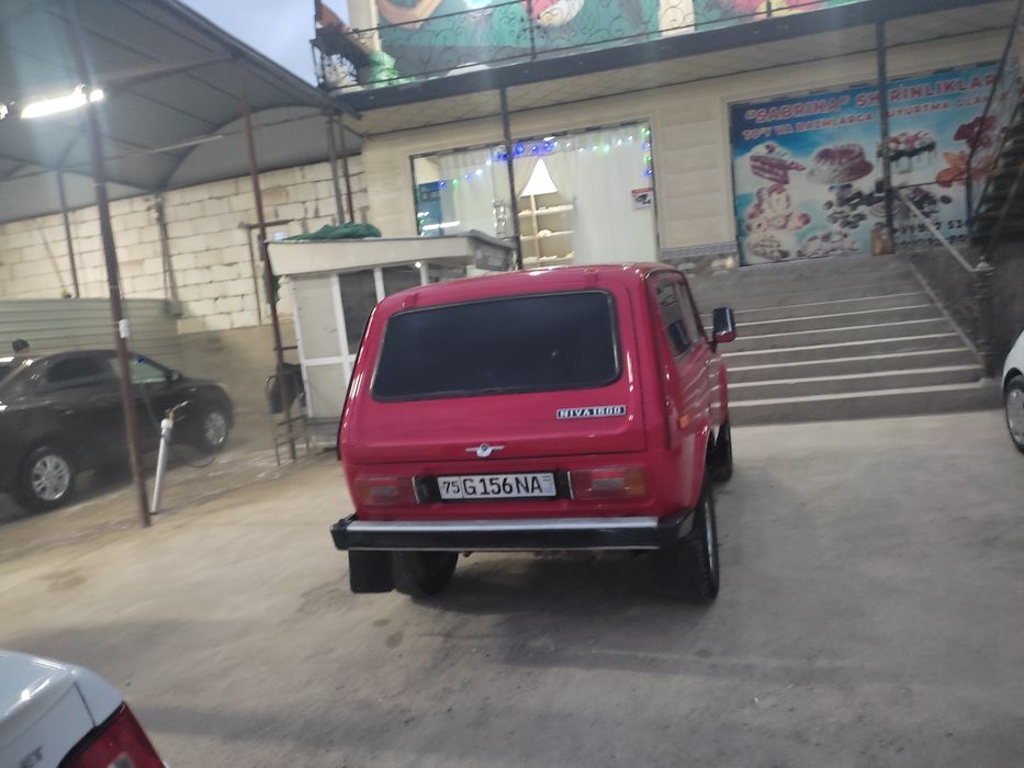 Niva 1988 yil gen chiqadi