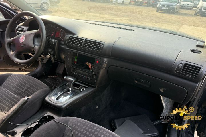 Usa / Portiera spate stanga Volkswagen VW Passat B5.5 [facelift] [200