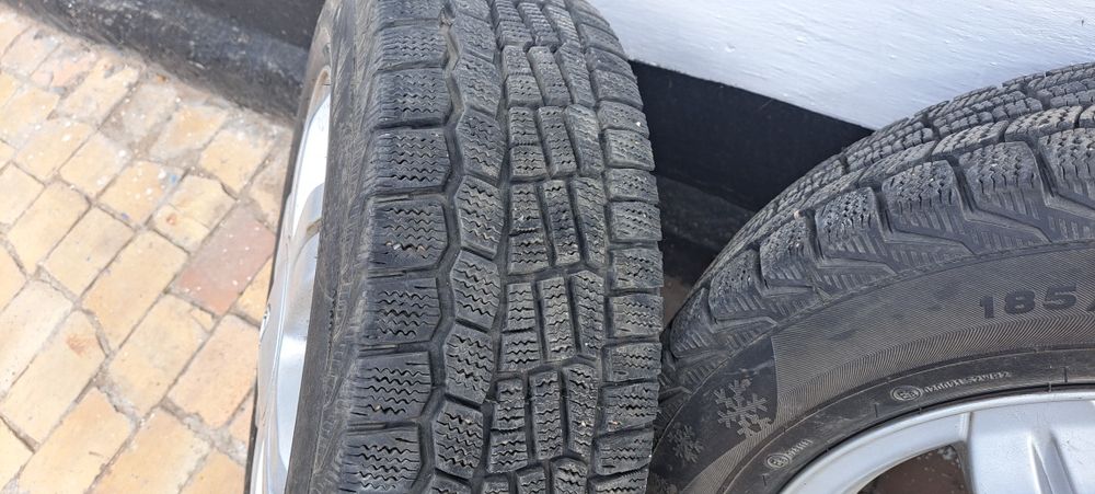 Диски с резиной 15