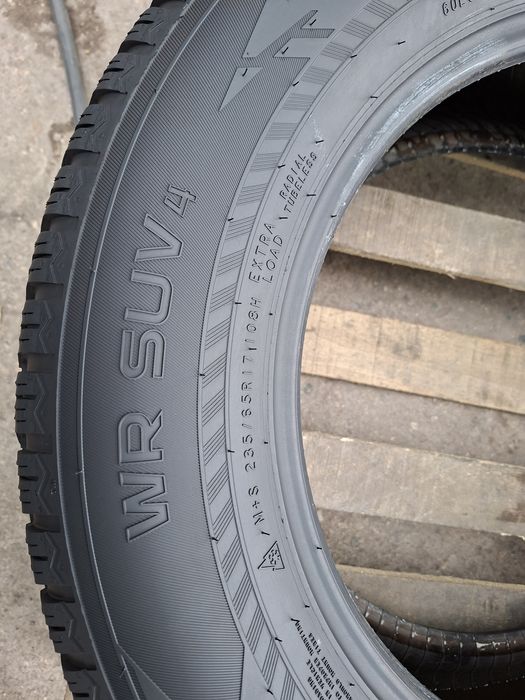 2бр. Джипови 235/65/17 Nokian WR SUV 4