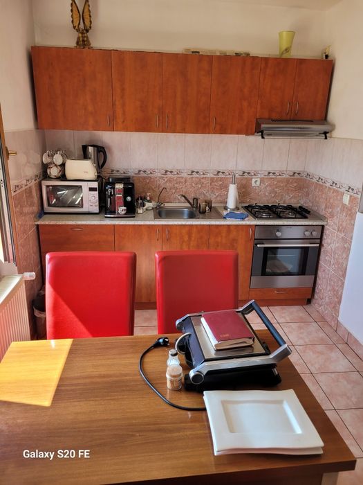 inchiriez apartament 2 camere complet utilat