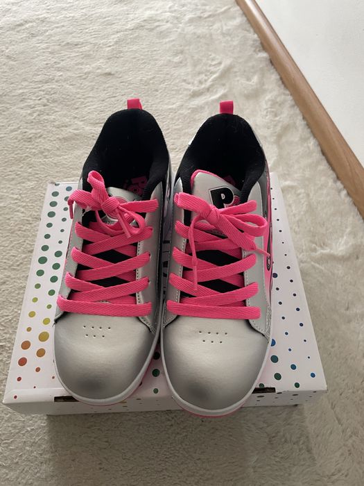 Спортни обувки с колелца