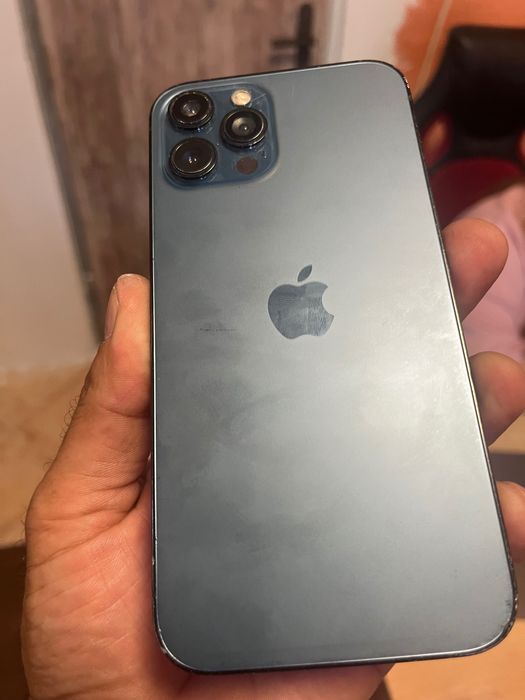iPhone 12 PRO 128 + калъф и протектор