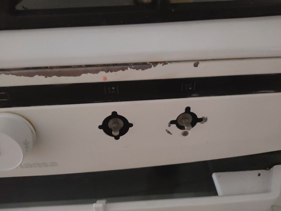 Продам газовую плиту