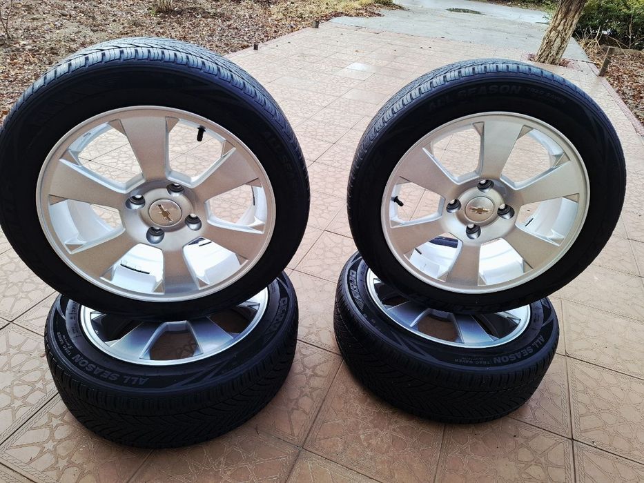 Продам шину и диски в хорошем состоянии