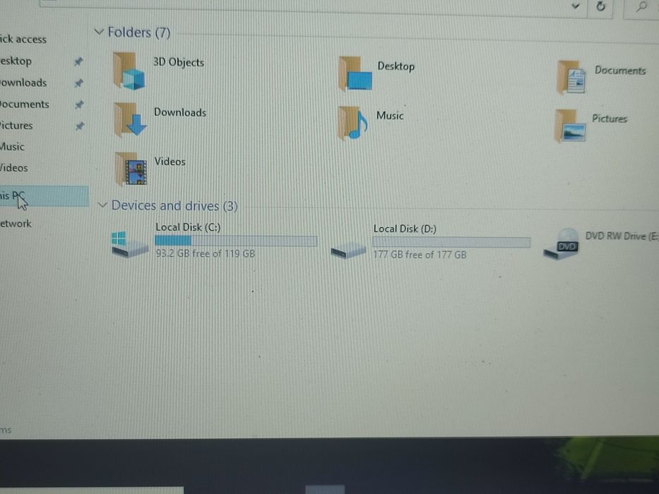 Laptop Fujitsu Siemens A514- i3-4005u/8gb RAM/ 320gb/ Baterie 2h