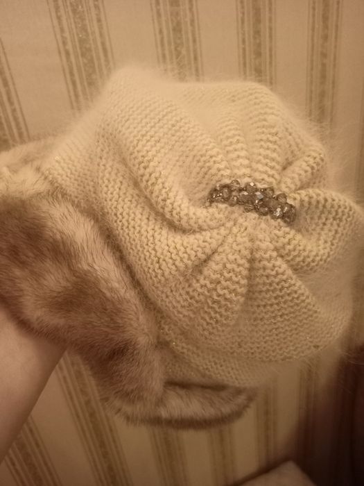 Продам шапку женскую