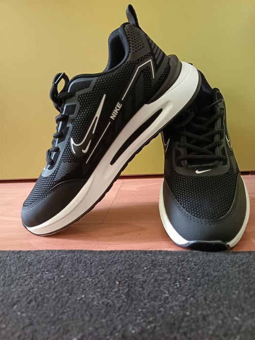 Nike обувки 41 номер 28,5,см