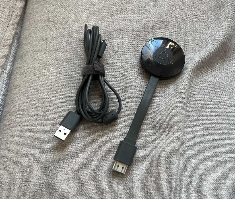 Google Chromecast HDMI streaming media player original fara alimentato