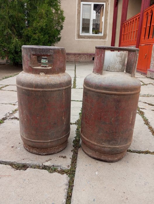 Газовый баллон два баллона