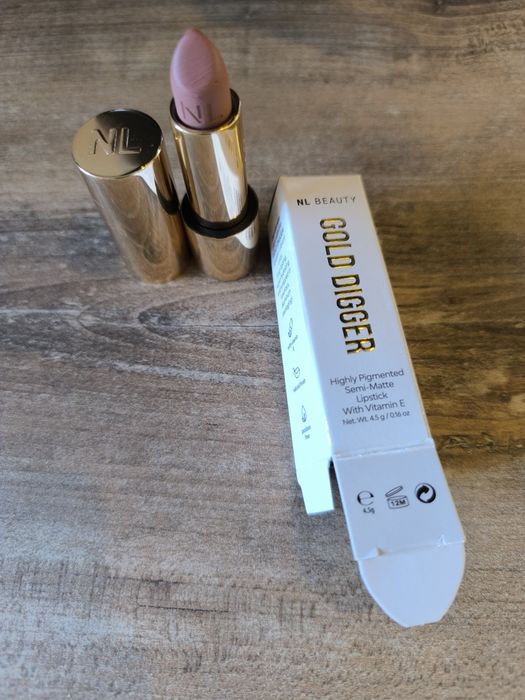 Червило NL beauty