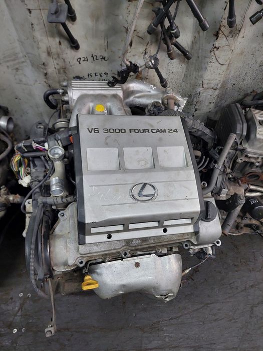 Двигатель матор каробка Камри 20 3 объём 1MZ-FE