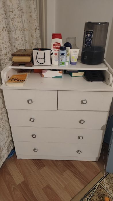 Продам пеленальный столик