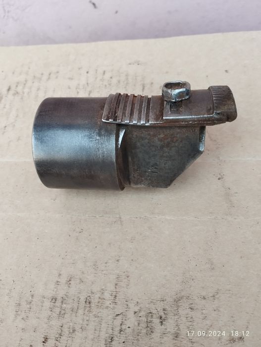 Держатель алмаза с алмазной коронкой