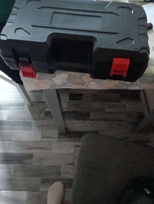 Mini drujba cu acumulatori