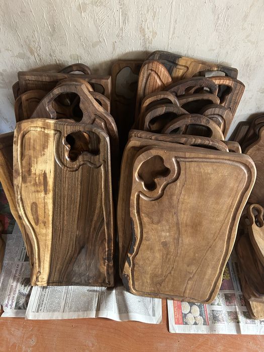 Дъска за мезе от орех цяло парче на едро