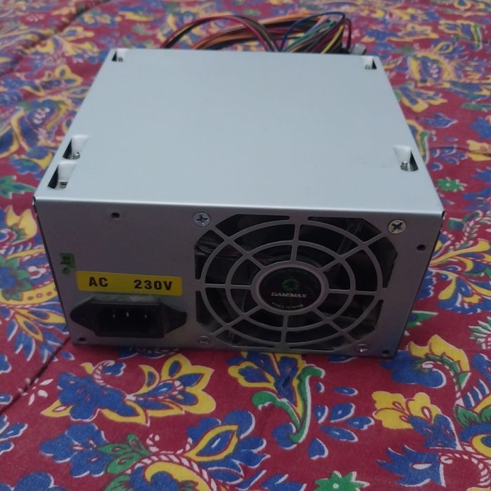 Блок питания Game max 400W