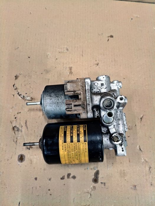 Помпа за Abs/Абс за Toyota Auris II