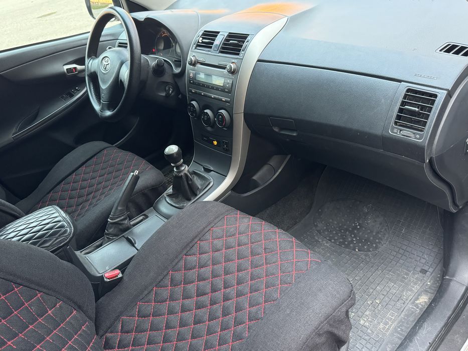 Продам тoyota corolla