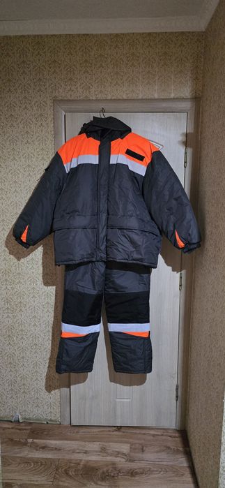Спецодежда зимняя 52-54 размер НОВАЯ