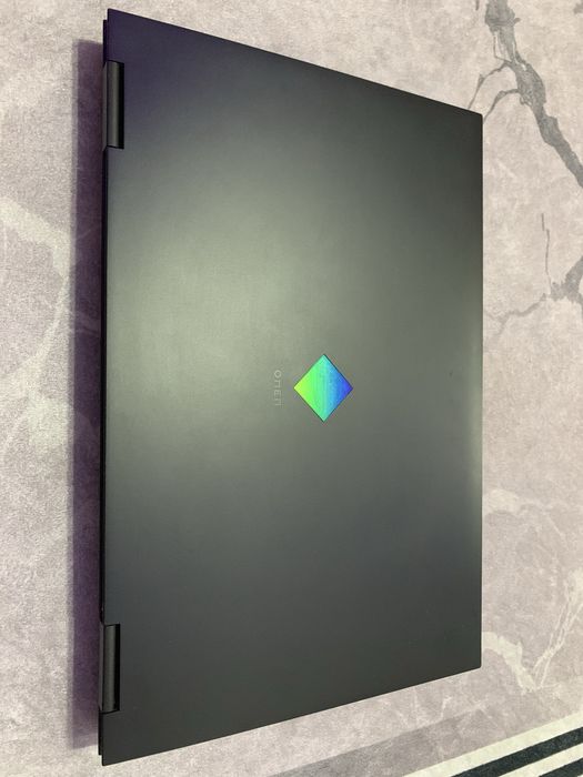 HP OMEN 17-cm2000TX