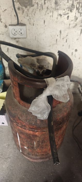 Газовый баллон с редуктором