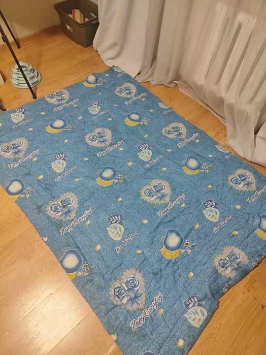 продается одеяло б/у