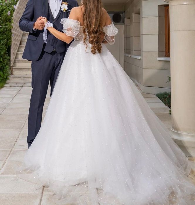 Булчинска рокля.