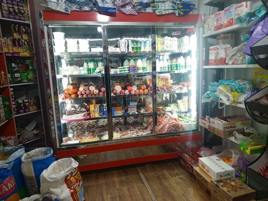 Korka vetrina xaladelnik universal