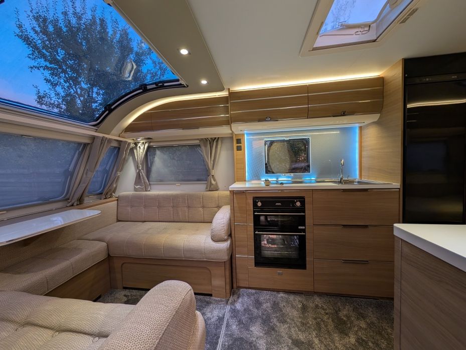 Adria Adora 612 DL Seine 2019 | ALDE | Mover PowrTouch | Baie + Duș separat