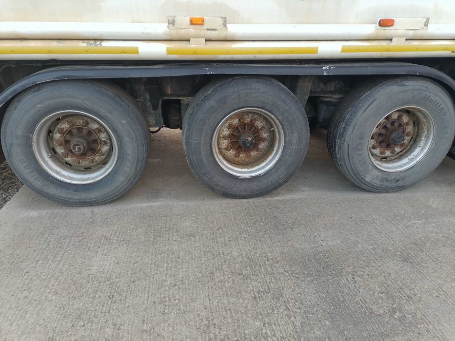 Vand semiremorca CISTERNA -40000 LITRII