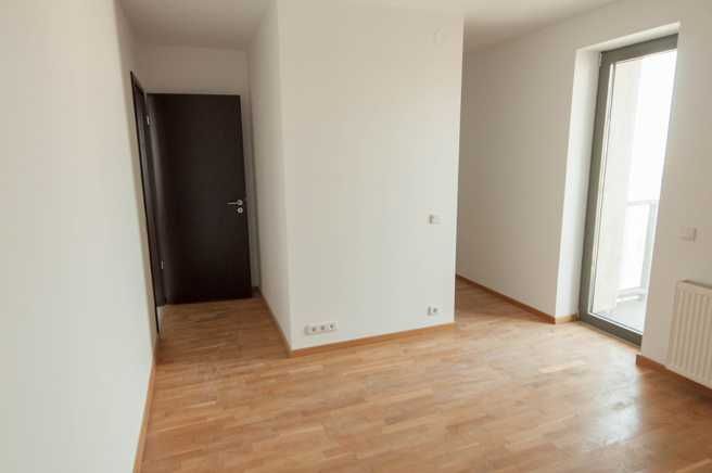 Proprietar apartament 3 camere de inchiriat 96 mp etaj 17/20 metrou Dimitrie Leonida vedere libera