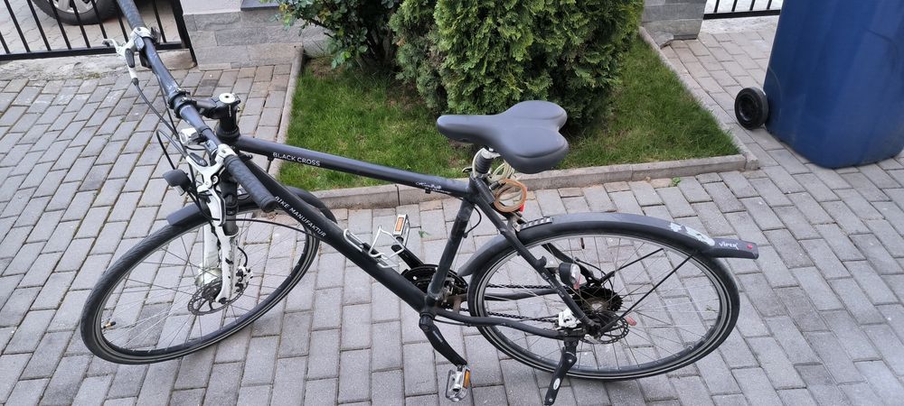 Bicicleta trekking Black Cross mărime L