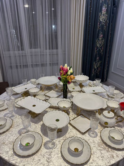 Прокат стола стульев посуды