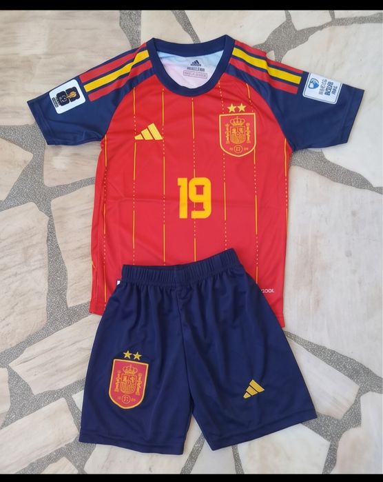LAMINE YAMAL 19 детско юношески футболни екипи SPAIN  НОВО 2026-27 година