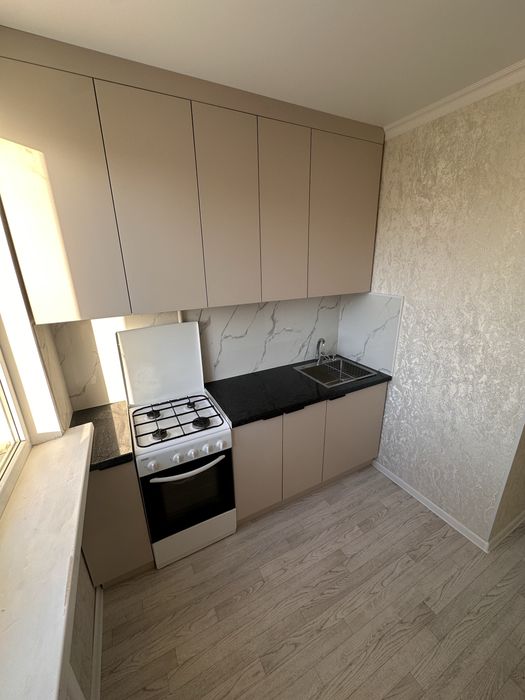 Продам 2 квартиру  Есет Батыр 105 к2