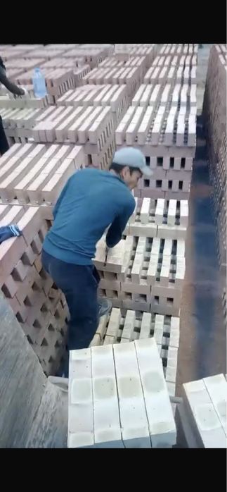 Кирпич стандарт и полторашка доставка есть