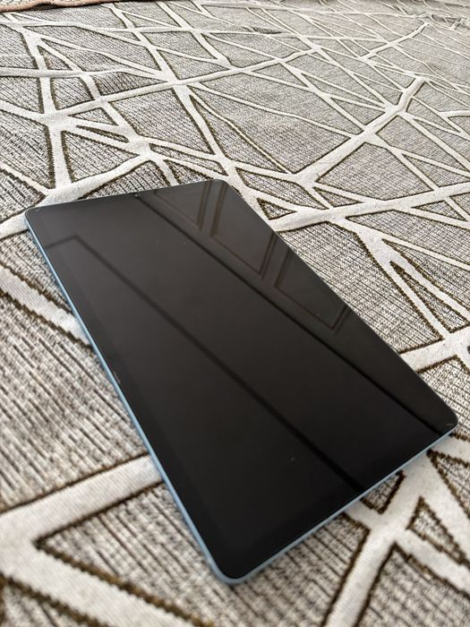 Срочно продам Galaxy tab6lite планшет