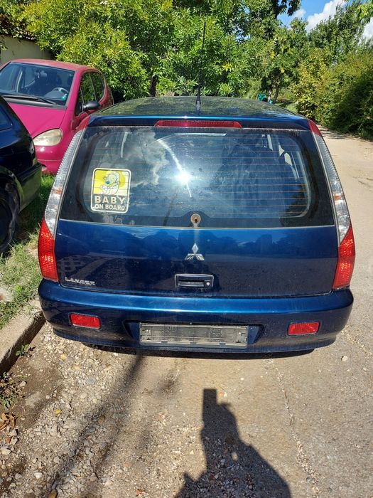 Mitsubishi Lancer 1.6 i  на части !!!