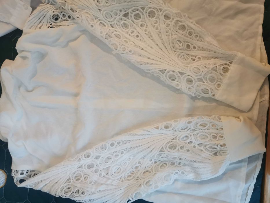 Красиви блузи в различни десени.