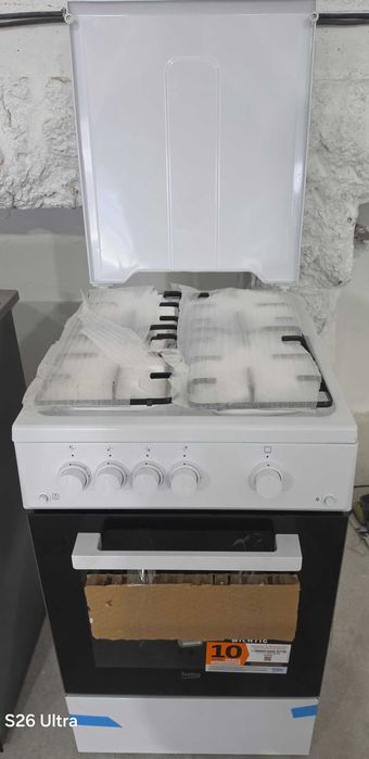 Beko FSG52010FW е свободностояща готварска печка 50 см
