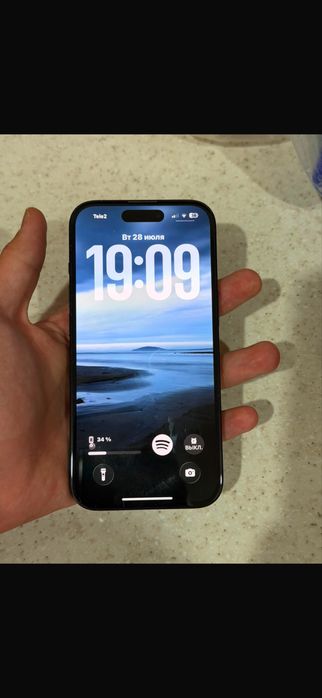 iPhone 15 в хорошем состоянии